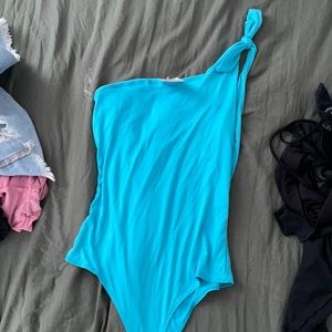 Cute top never worn just purchased